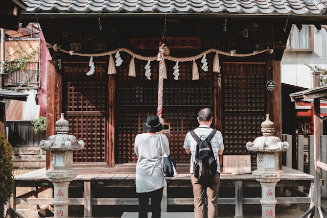 Tajemnice Świątyń Japonii: Duchowość Shinto i Buddyzm
